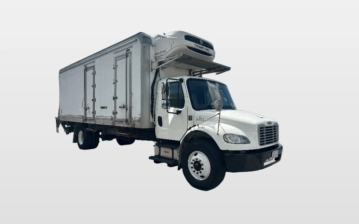 2020 Freightliner M2 106 - image 1