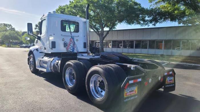 2020 Peterbilt 579 — photo 5
