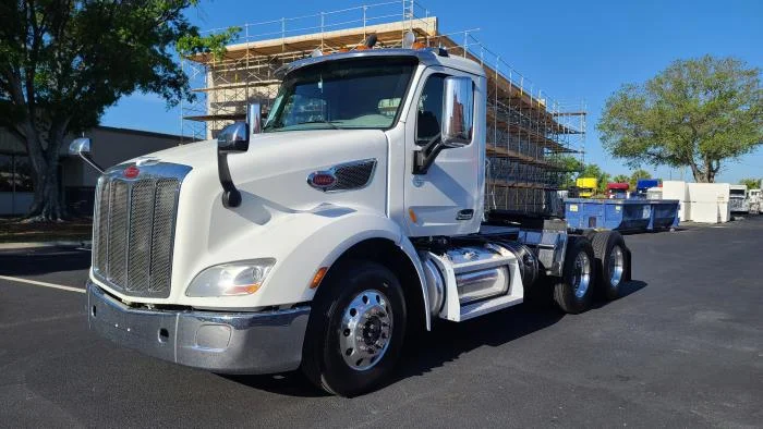 2020 Peterbilt 579 — photo 2