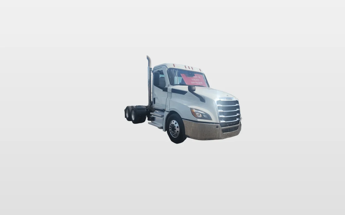 2021 Freightliner Cascadia - image 1