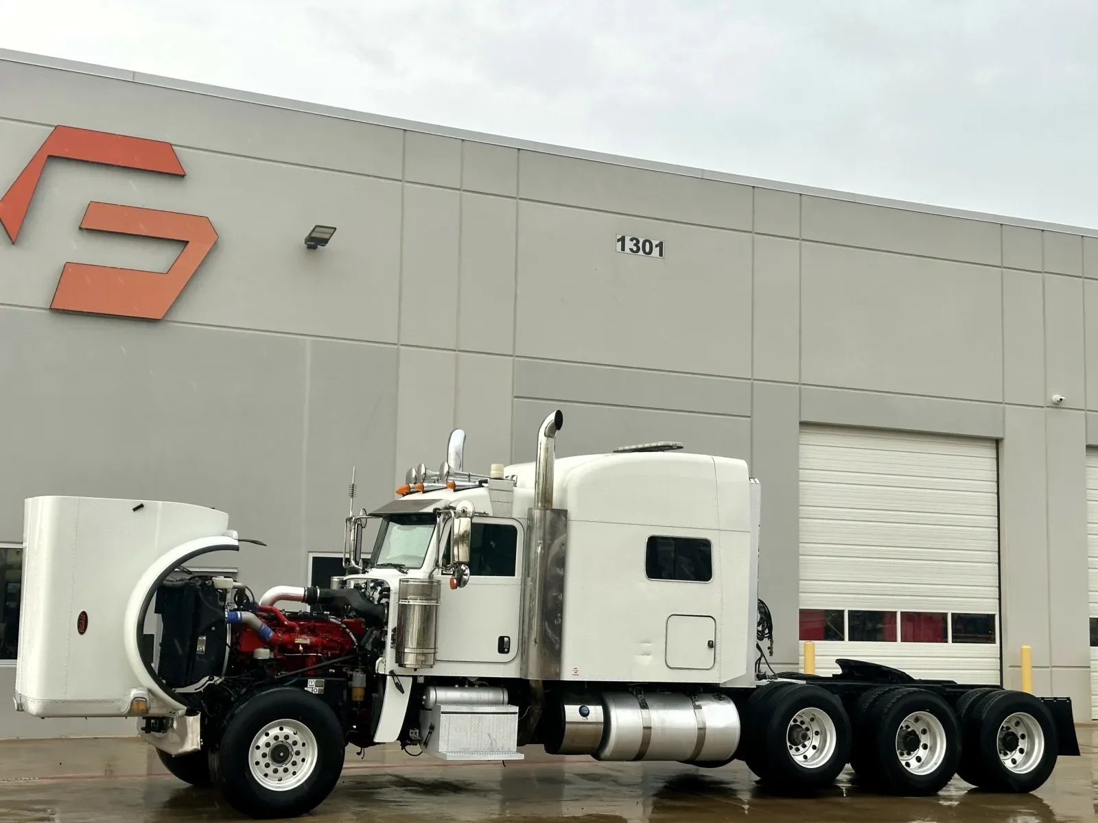 2016 Peterbilt 389 - image 9