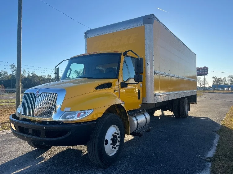 2021 International MV in Ocala, FL — photo 3