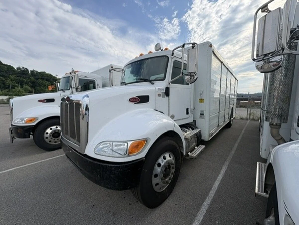 2019 Peterbilt 337