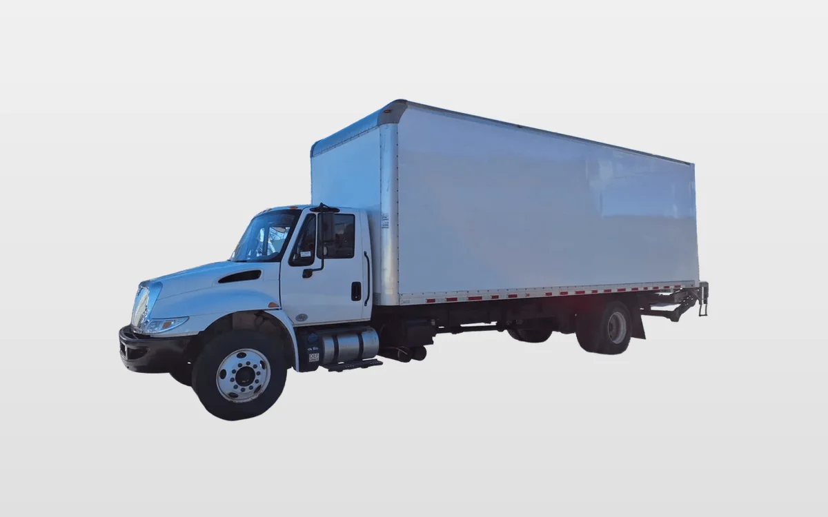 2018 International 4300 - image 1