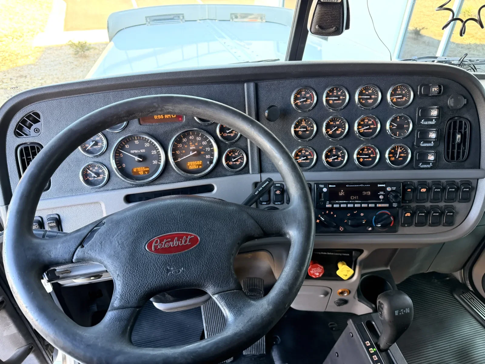 2021 Peterbilt 389 - image 17