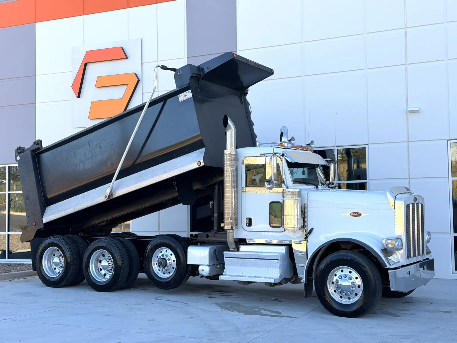 2021 Peterbilt 389 in Greer, SC