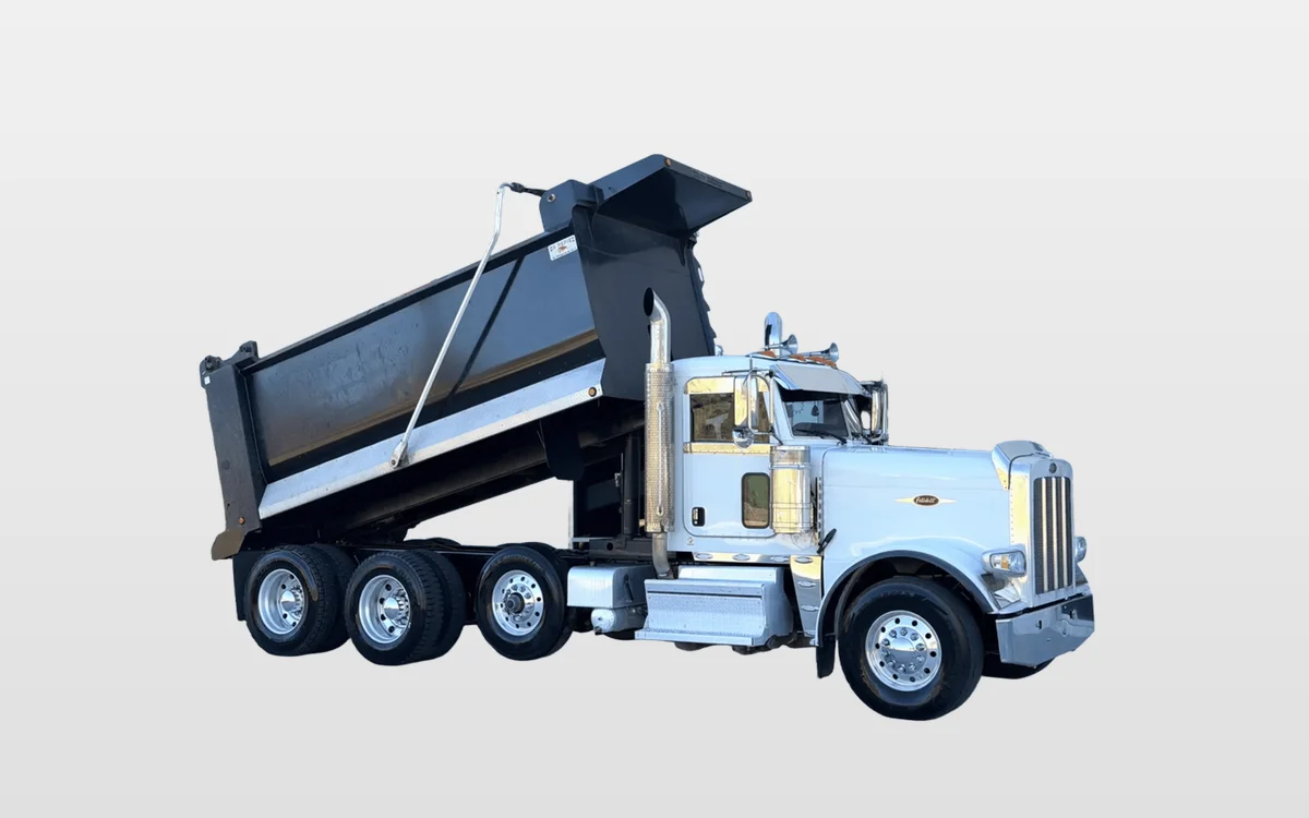 2021 Peterbilt 389 - image 1