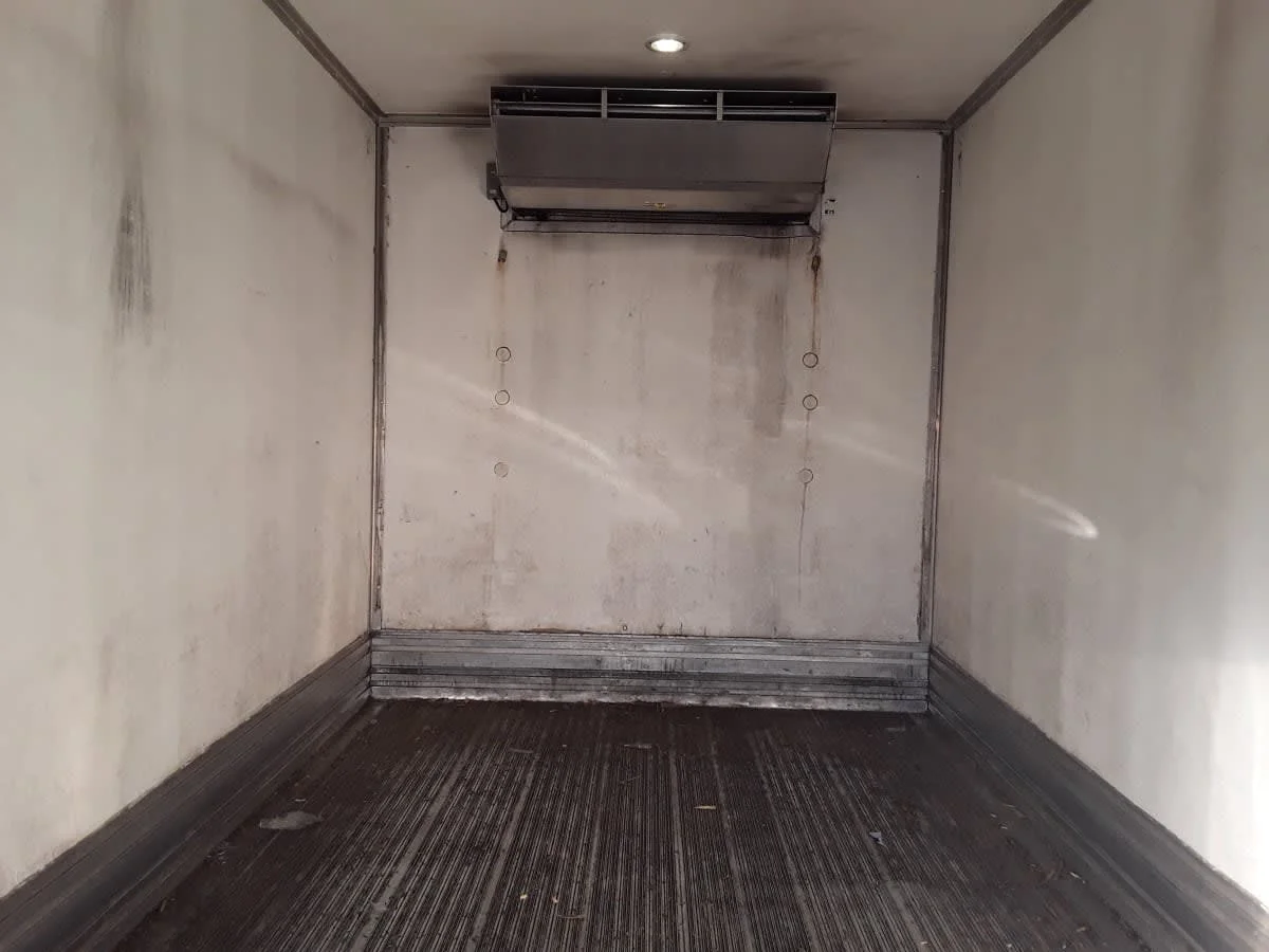 2020 Freightliner M2 106 - image 9