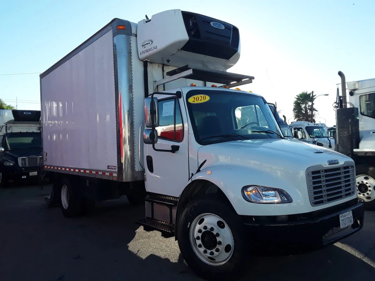 2020 Freightliner M2 106 - image 3