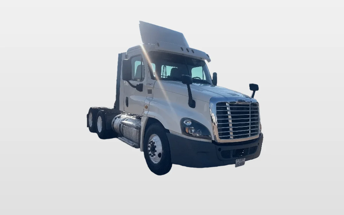 2019 Freightliner - image 1