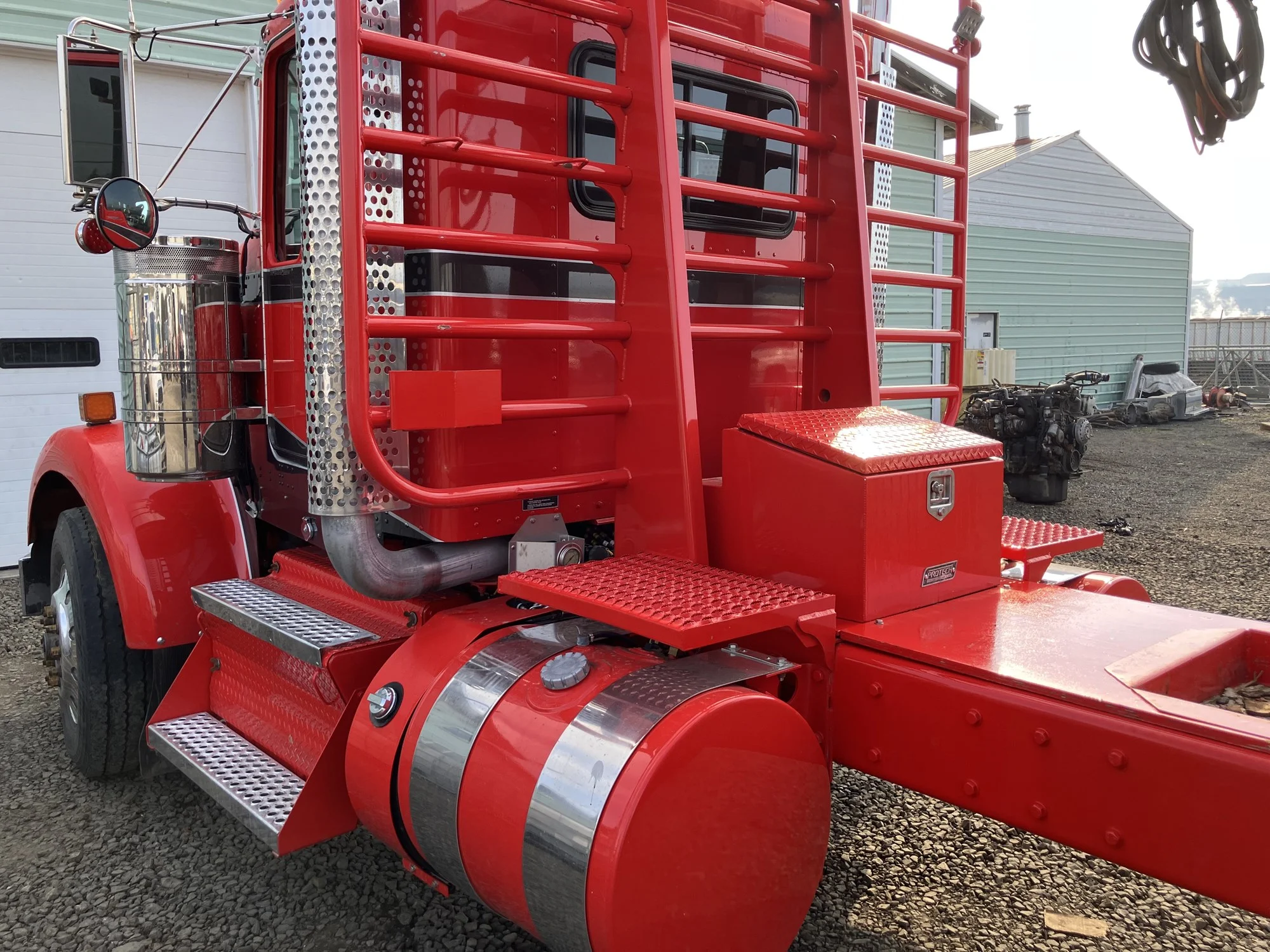 2020 Kenworth W900 - image 5