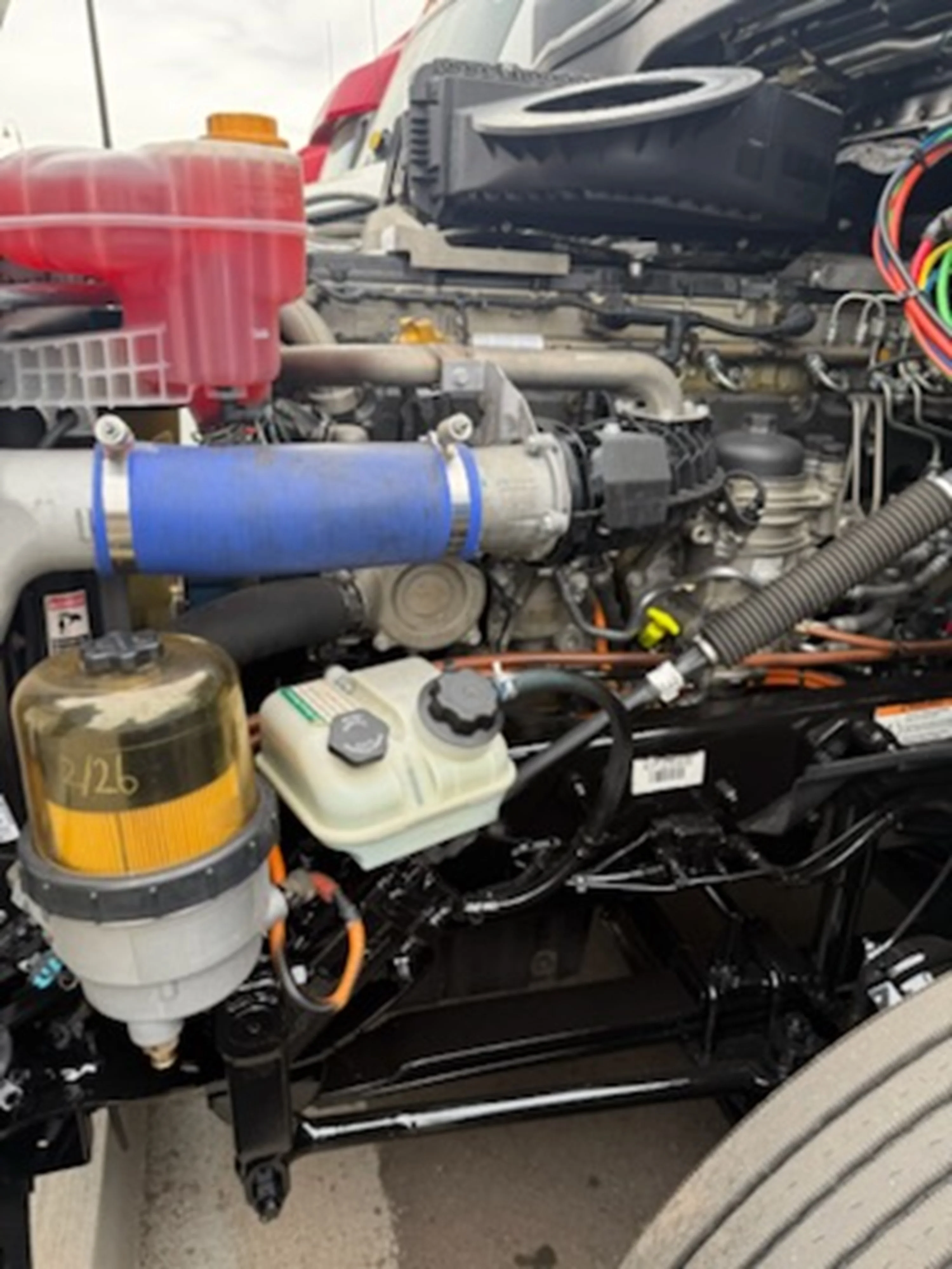 2020 Freightliner Cascadia - image 13