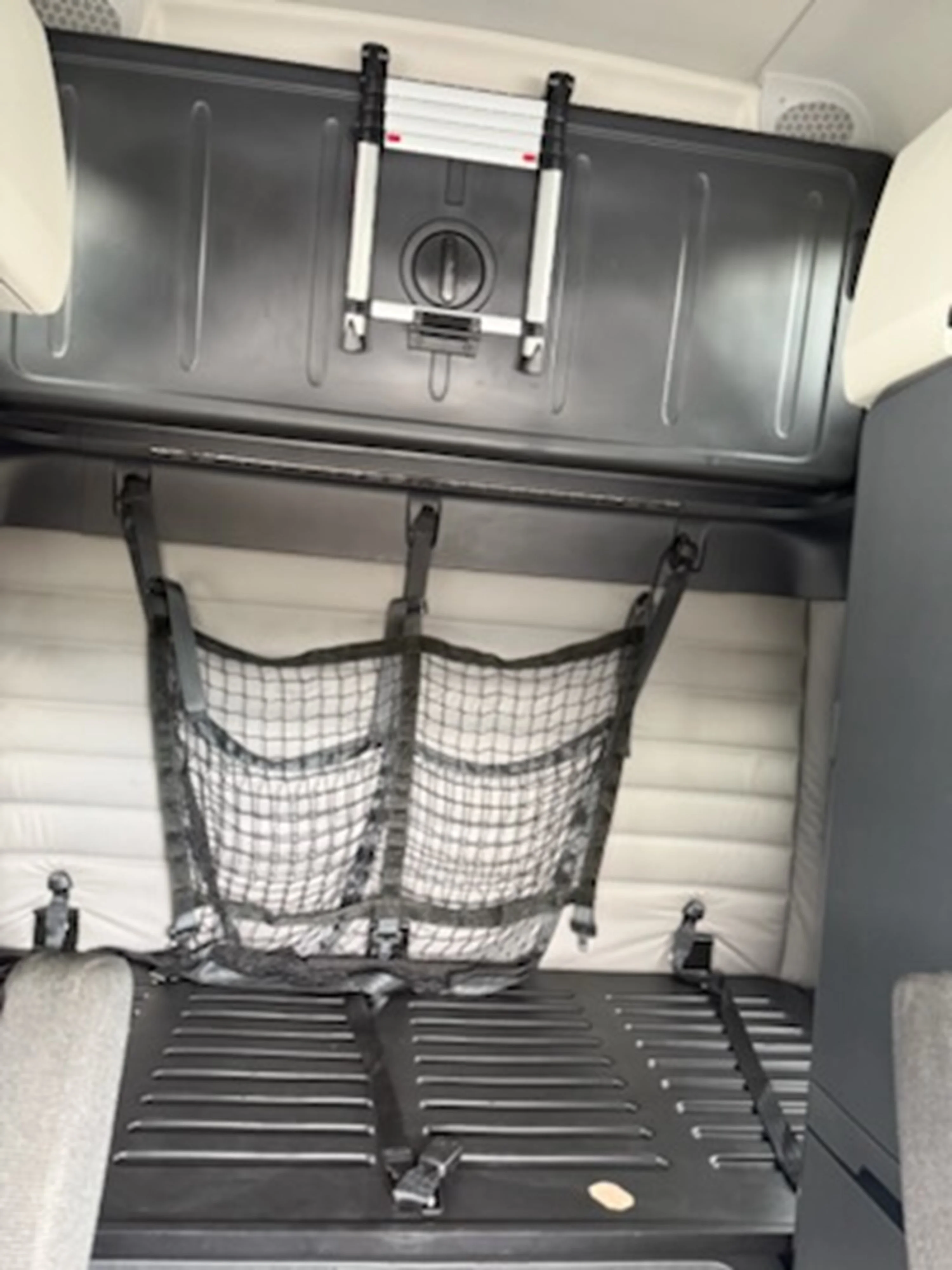 2020 Freightliner Cascadia - image 11