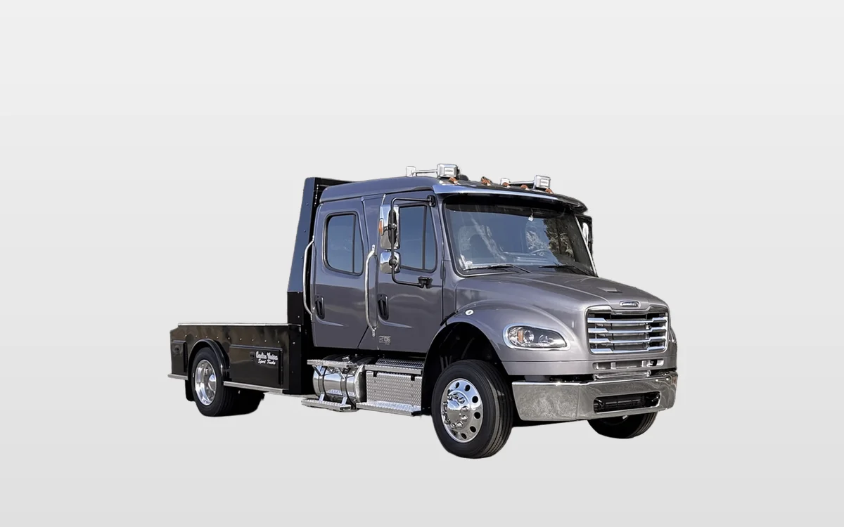 2026 Freightliner M2 106 - image 1
