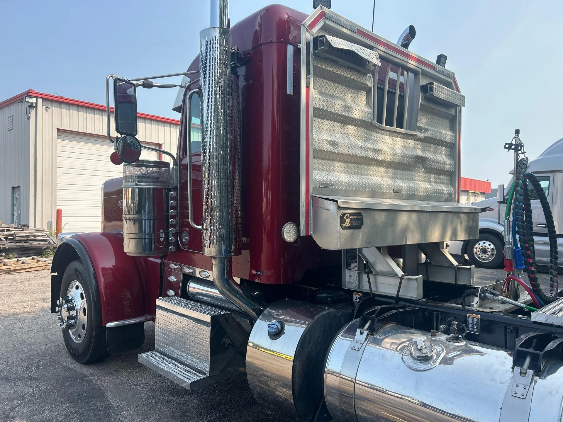 2024 Peterbilt 389 in Zanesville, OH — photo 6