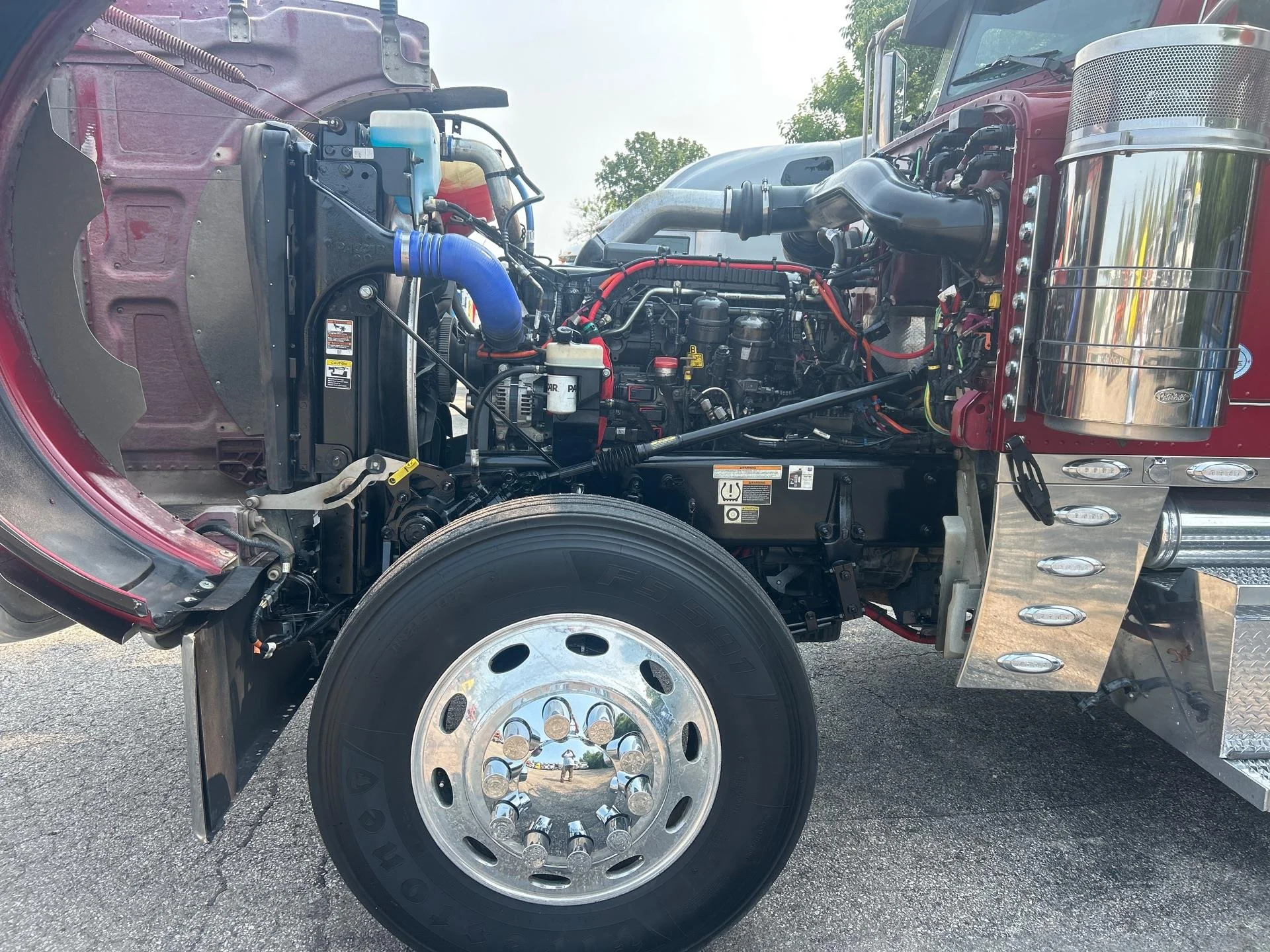 2024 Peterbilt 389 in Zanesville, OH — photo 15