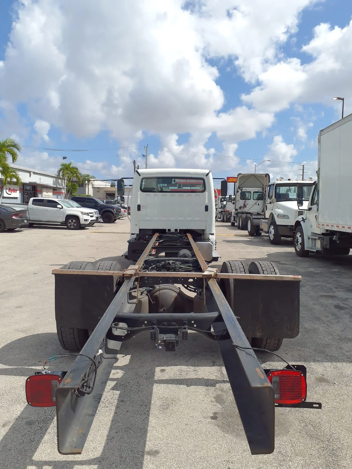 2020 Freightliner M2 106 in Miami, FL — photo 8