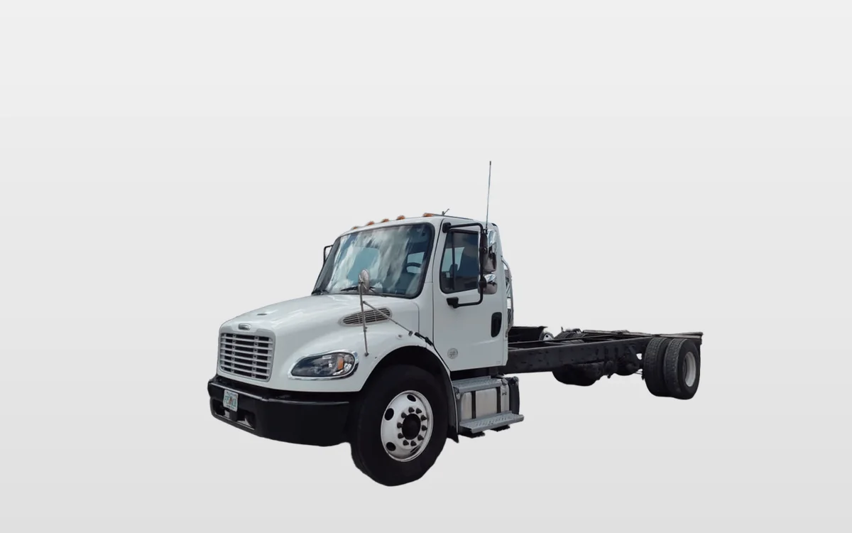 2020 Freightliner M2 106 - image 1