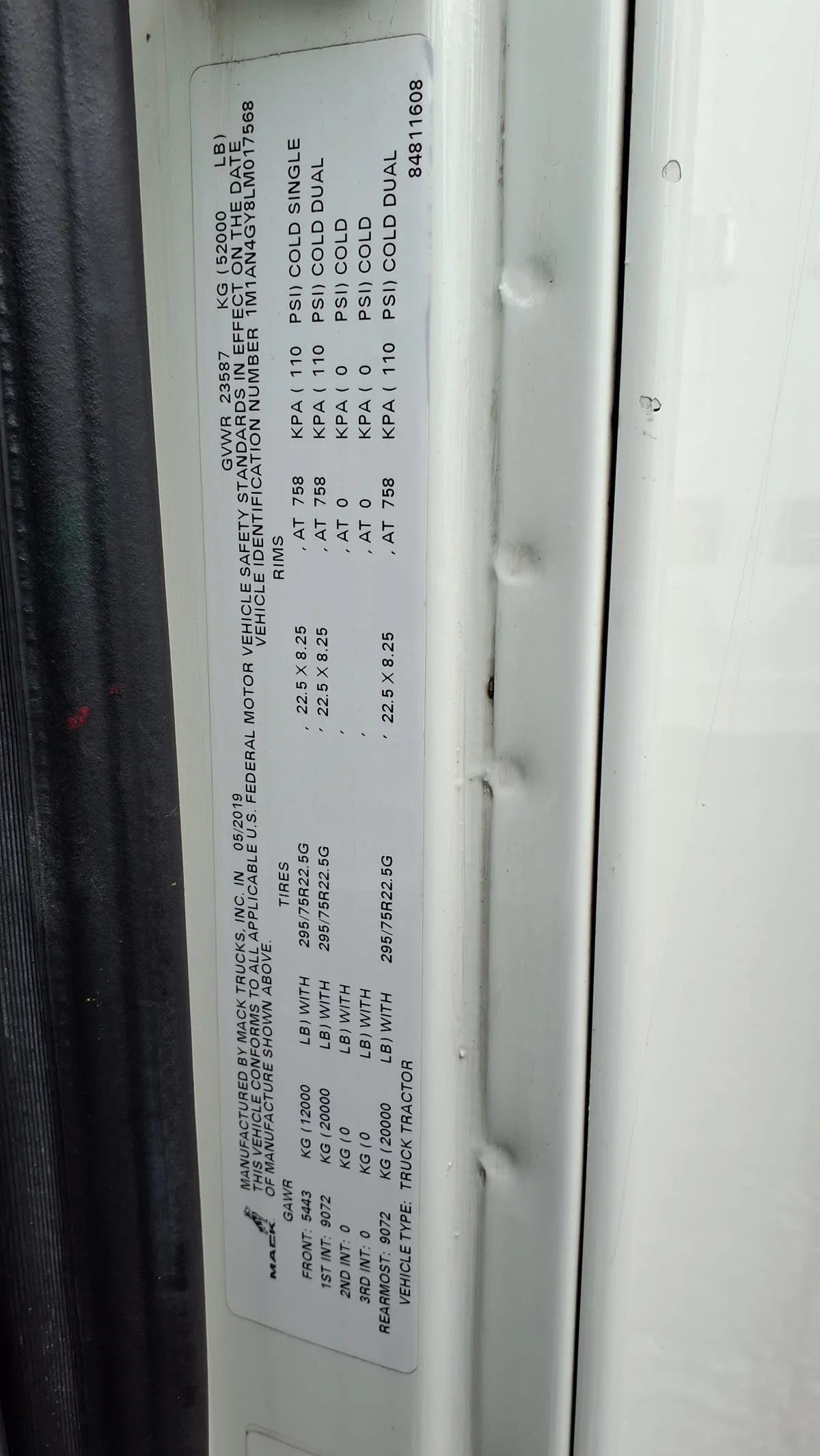 2020 Mack Anthem - image 10