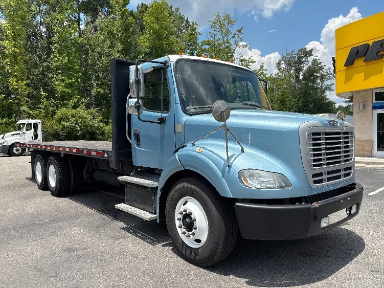 2019 Freightliner M2 112