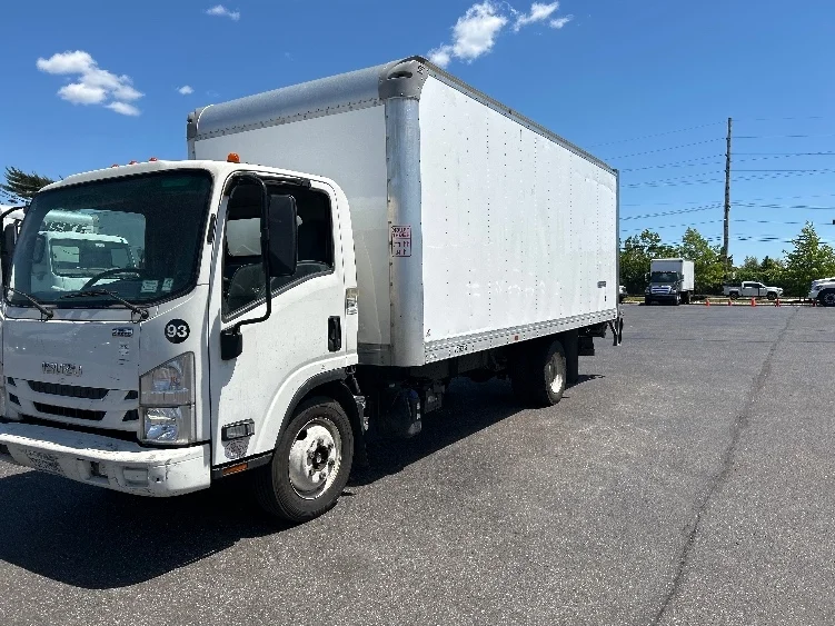 2021 Isuzu NQR in West Babylon, NY — photo 3