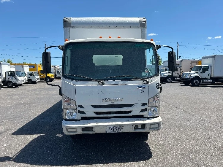 2021 Isuzu NQR in West Babylon, NY — photo 2