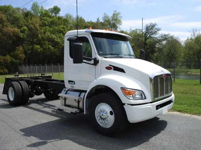 2025 Peterbilt 537 in Mobile, AL — photo 4