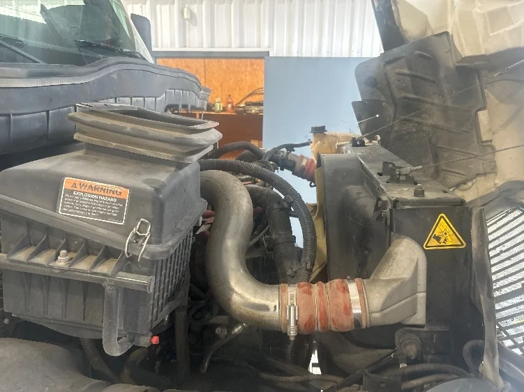 2020 International MV - image 8