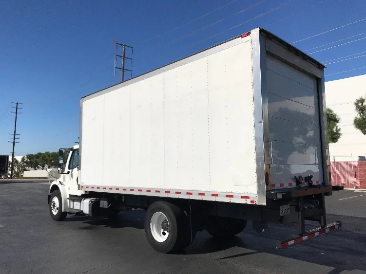 2020 Freightliner M2 106 in Torrance, CA — photo 6