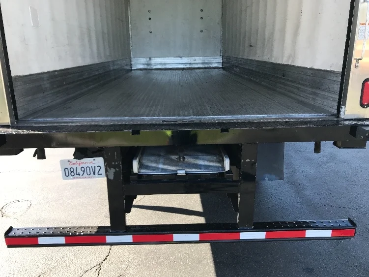2020 Freightliner M2 106 in Torrance, CA — photo 9