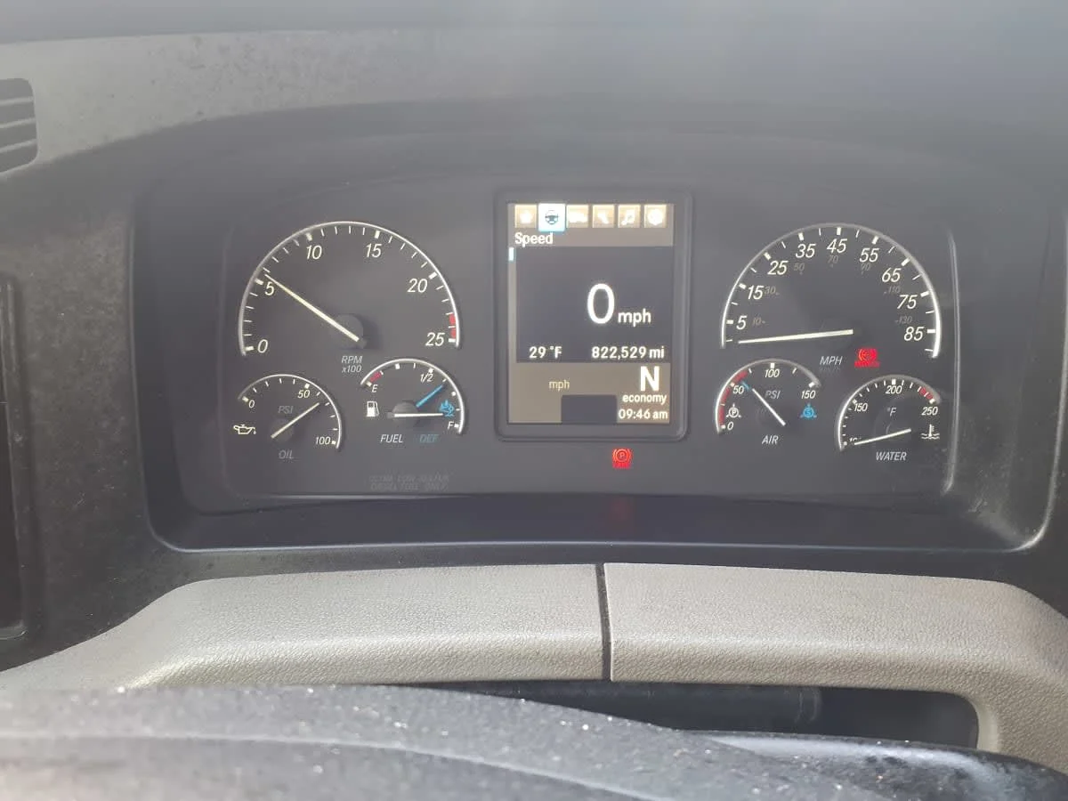 2021 Freightliner Cascadia in Taylor, MI — photo 10
