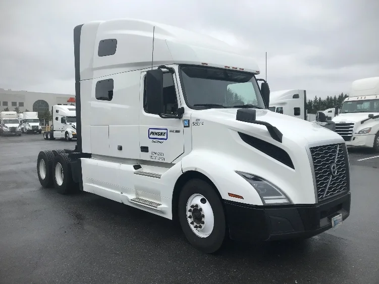 2023 Volvo VNL 760 in Hagerstown, MD