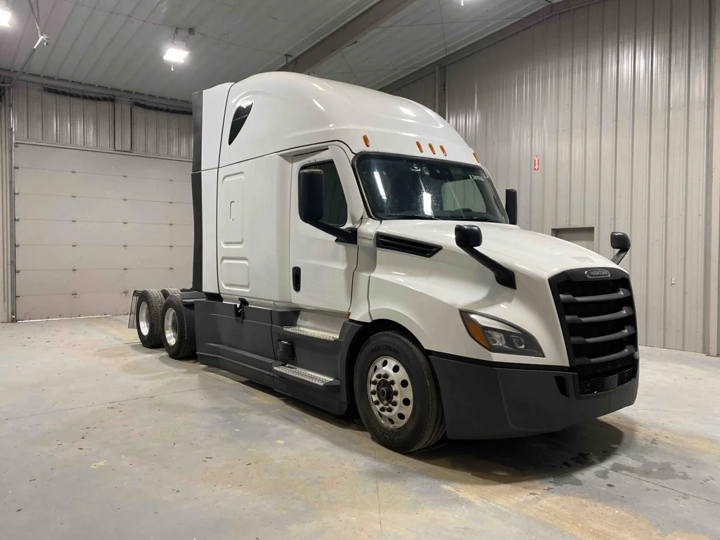 2024 Freightliner Cascadia in Sioux Falls, SD