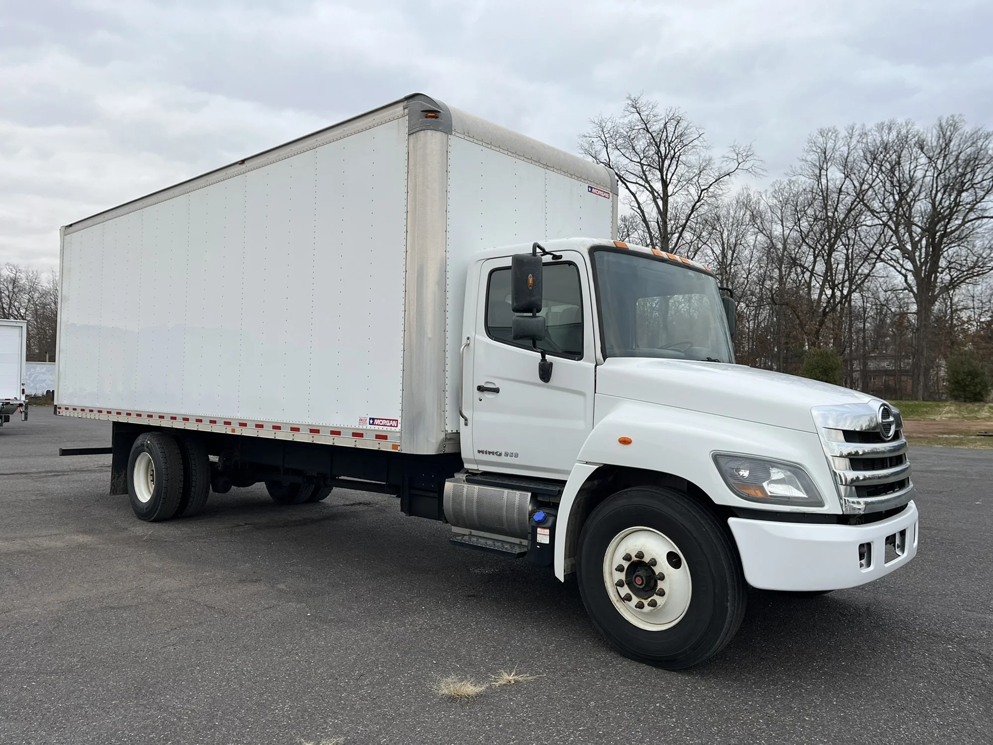 2020 Hino 268 in Trenton, NJ — photo 3