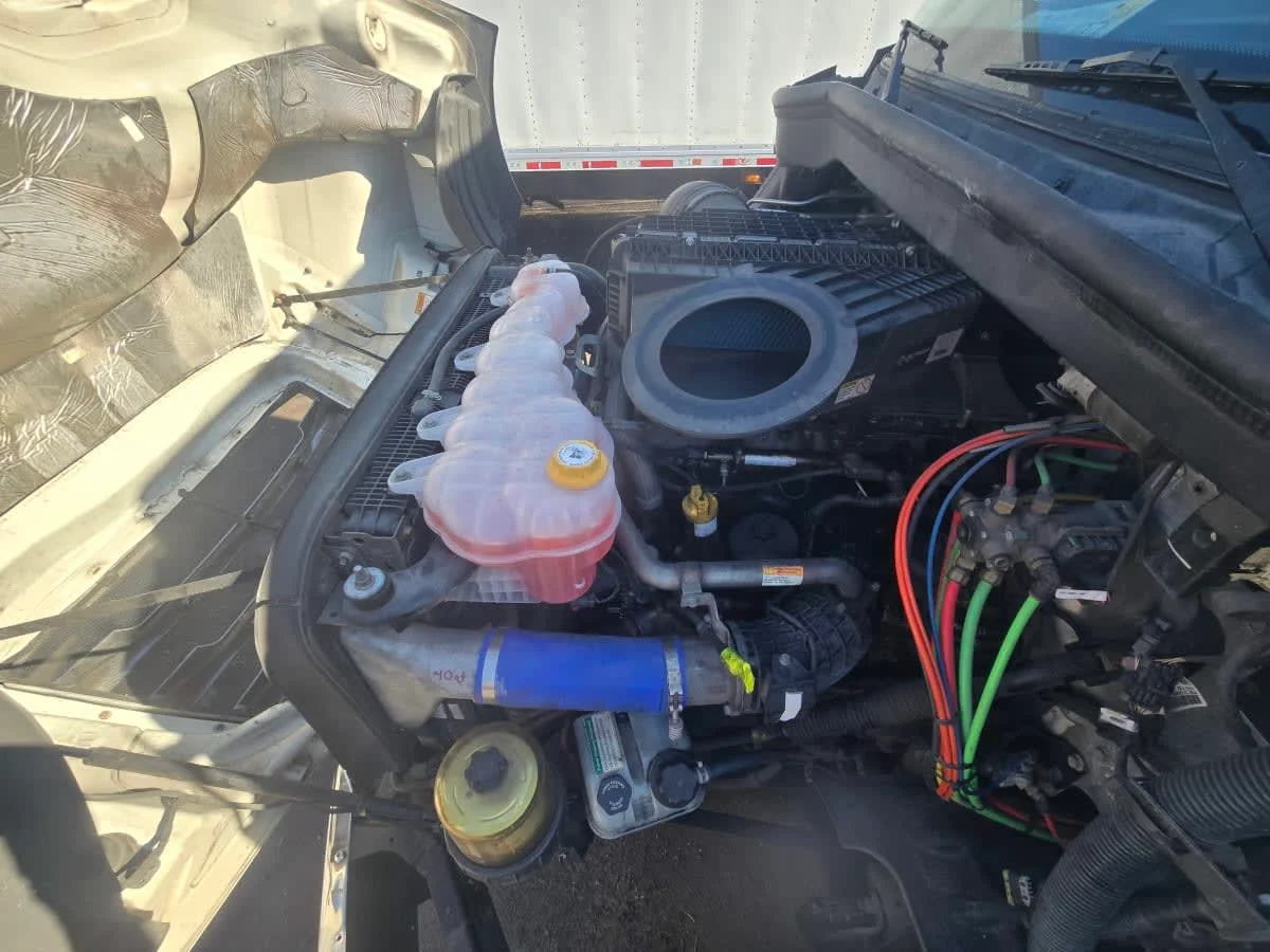 2020 Freightliner Cascadia - image 8