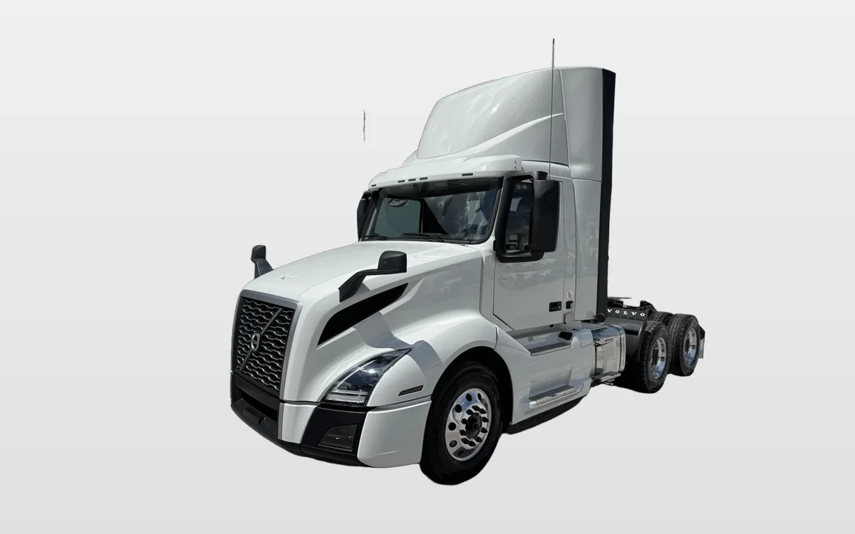 2024 Volvo - image 1