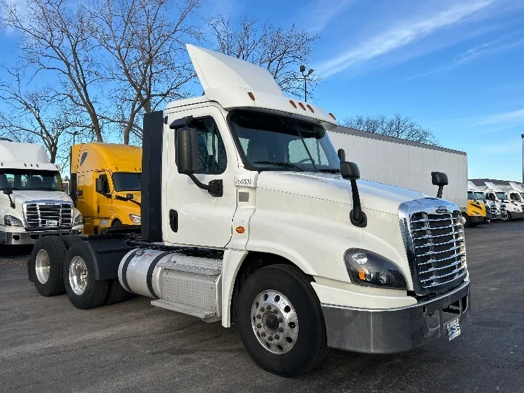 2019 Freightliner Cascadia in La Porte, IN