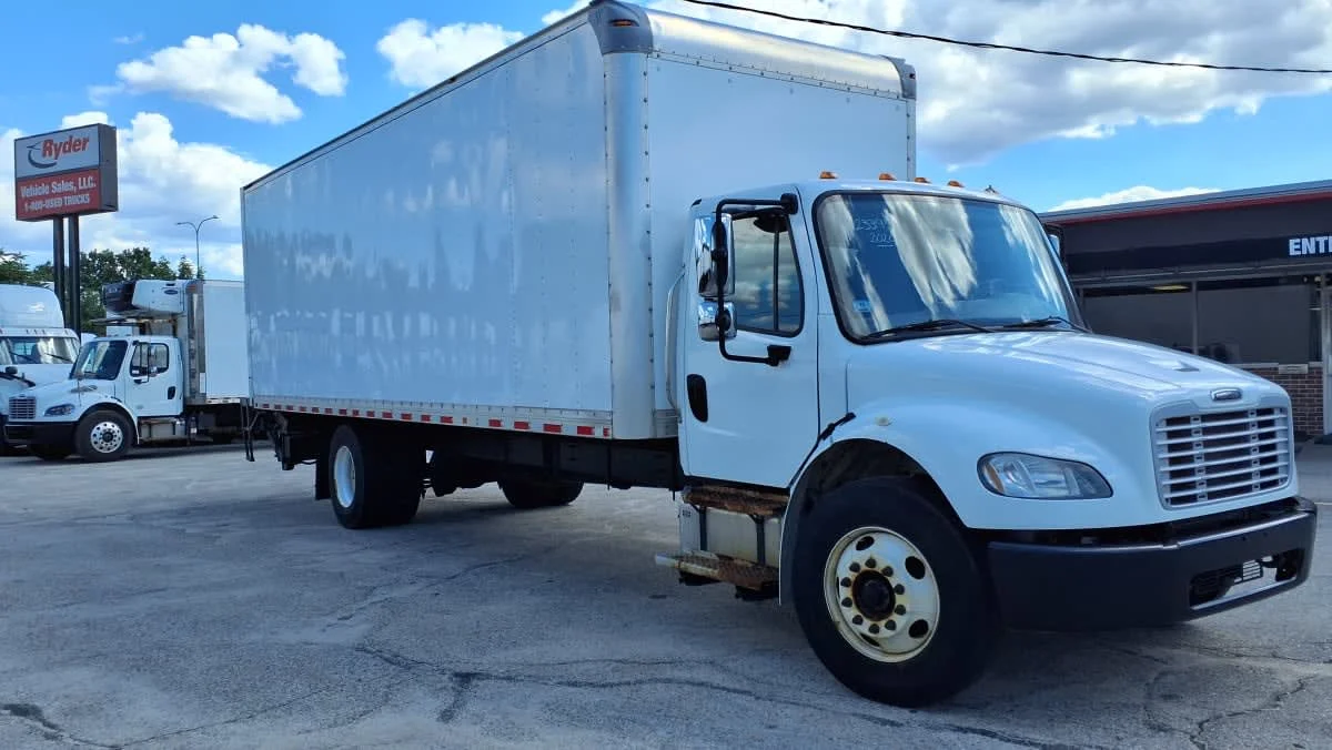 2020 Freightliner M2 106 in Warwick, RI — photo 3
