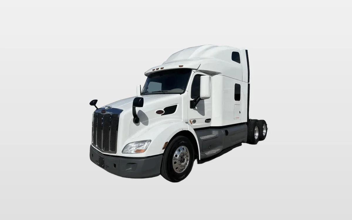 2021 Peterbilt 579 - image 1