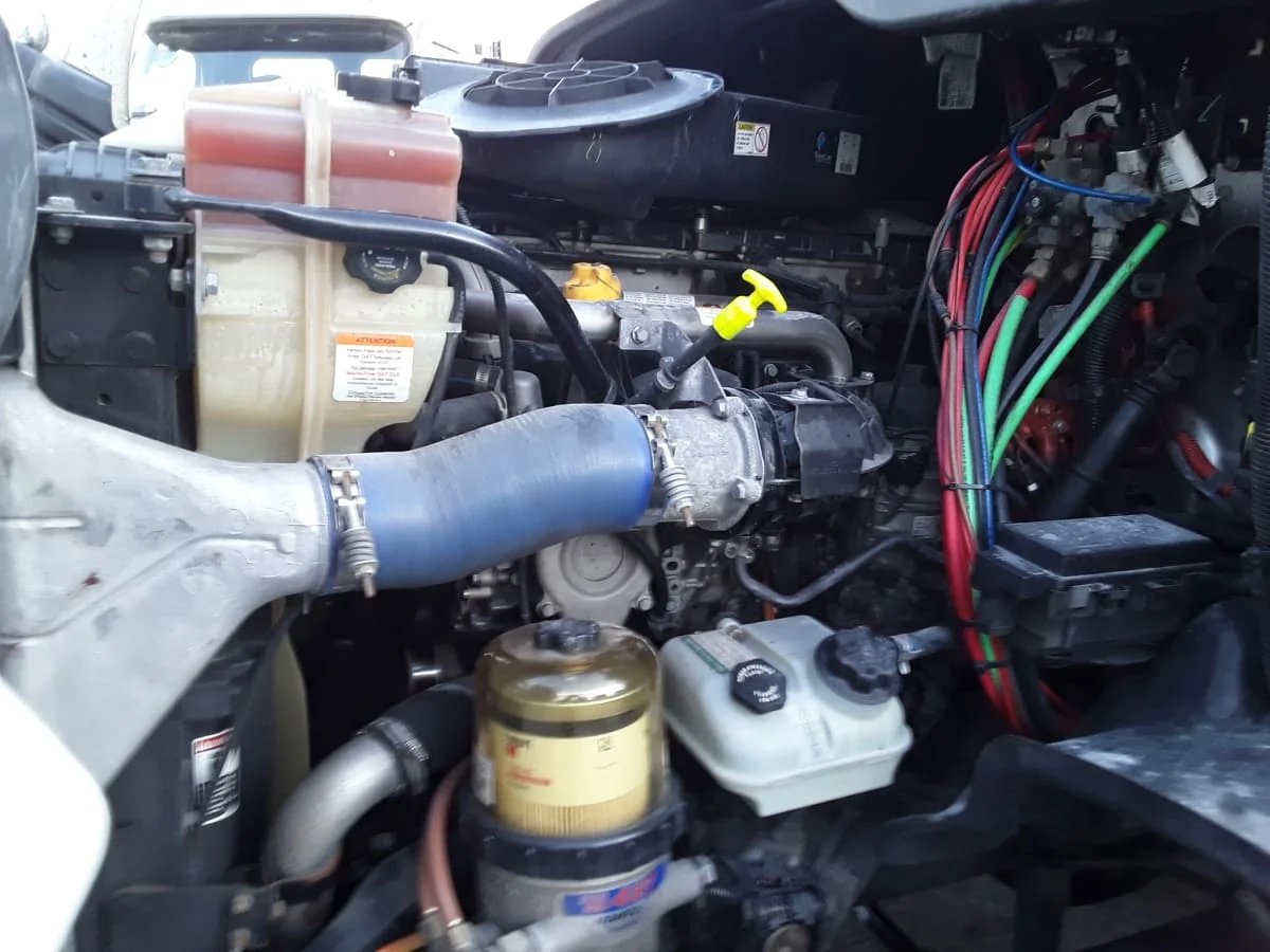 2020 Freightliner Cascadia - image 8