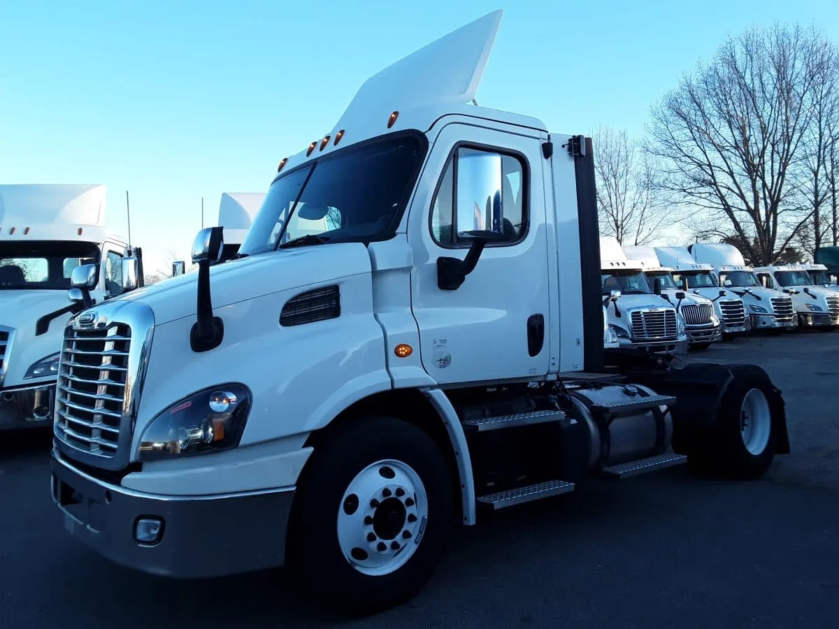 2020 Freightliner Cascadia in Salisbury, MA