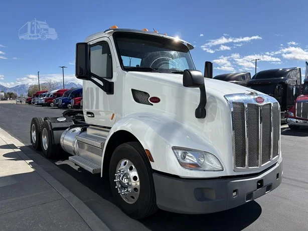 2021 Peterbilt 579 in Salt Lake City, UT — photo 2