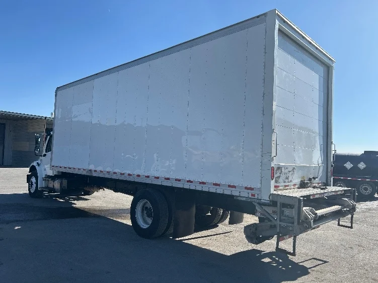2019 Freightliner M2 106 - image 6