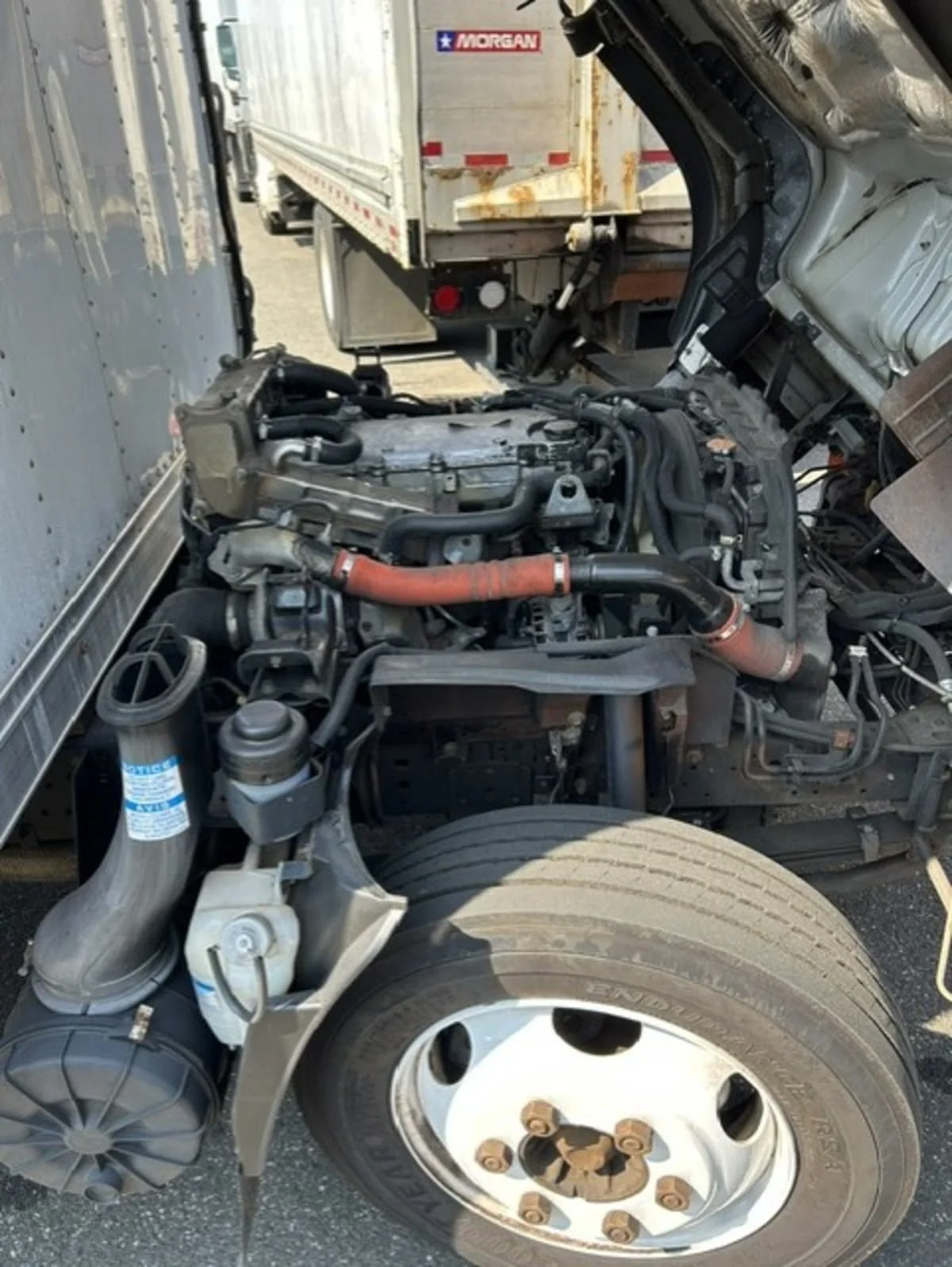 2020 Isuzu NQR in Farmingdale, NY — photo 14