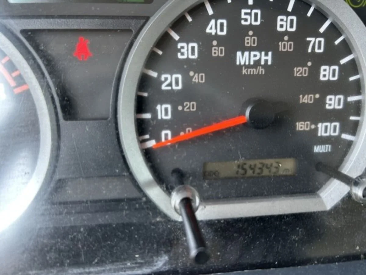 2020 Isuzu NQR in Farmingdale, NY — photo 11