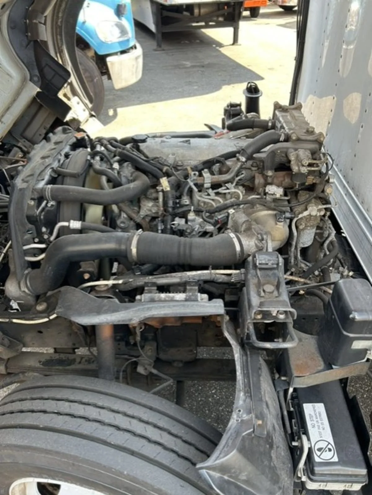 2020 Isuzu NQR in Farmingdale, NY — photo 10