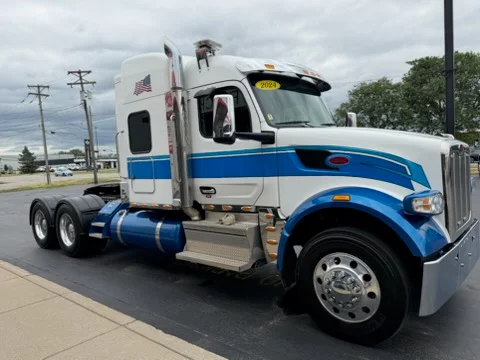 2024 Peterbilt 567 in Buffalo, NY — photo 2