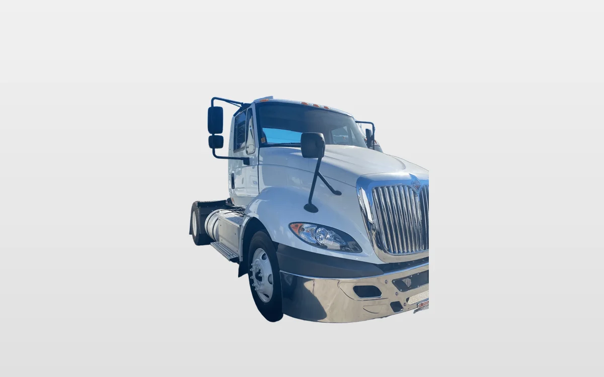 2018 International - image 1