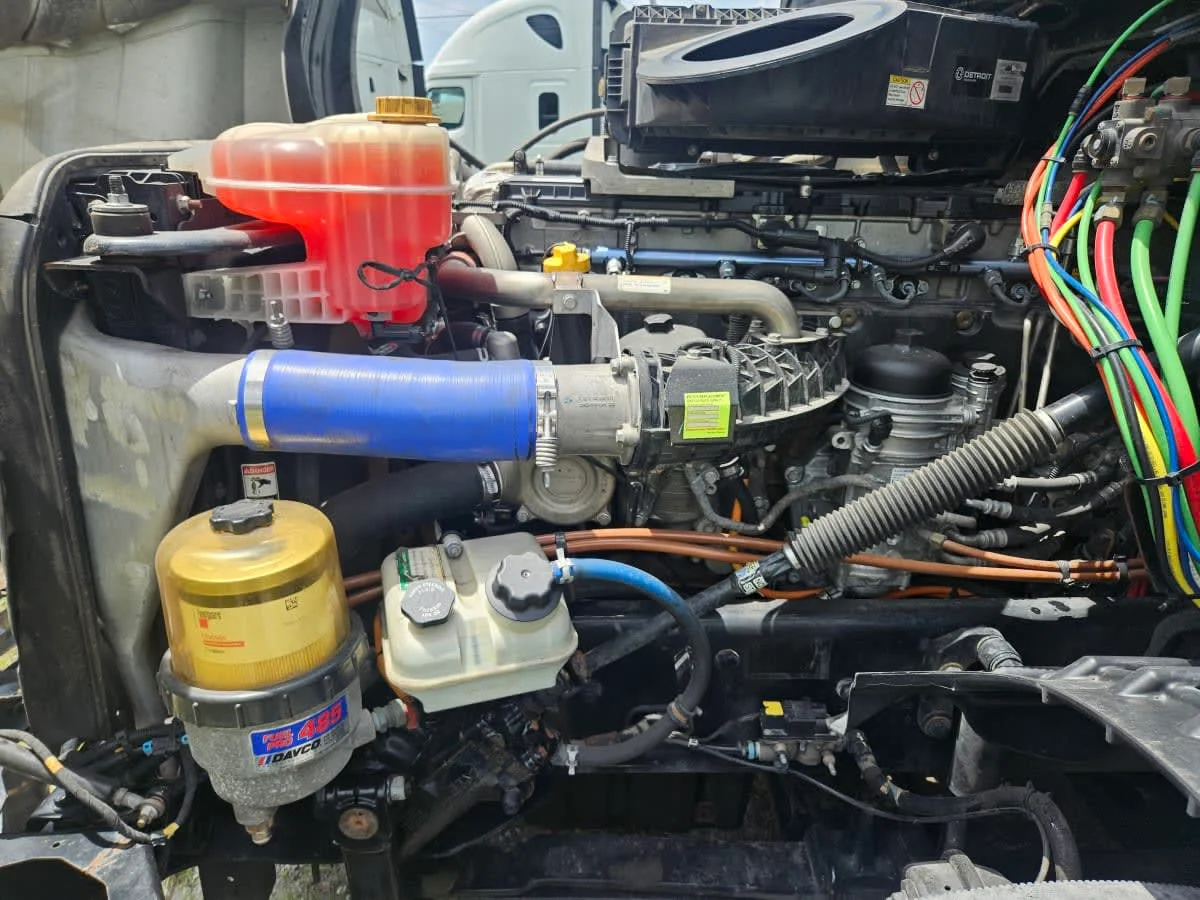 2019 Freightliner Cascadia in Orlando, FL — photo 9