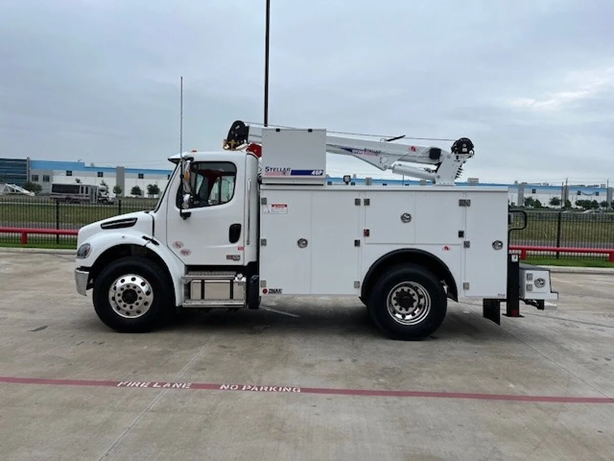 2027 Freightliner M2 106 — photo 8